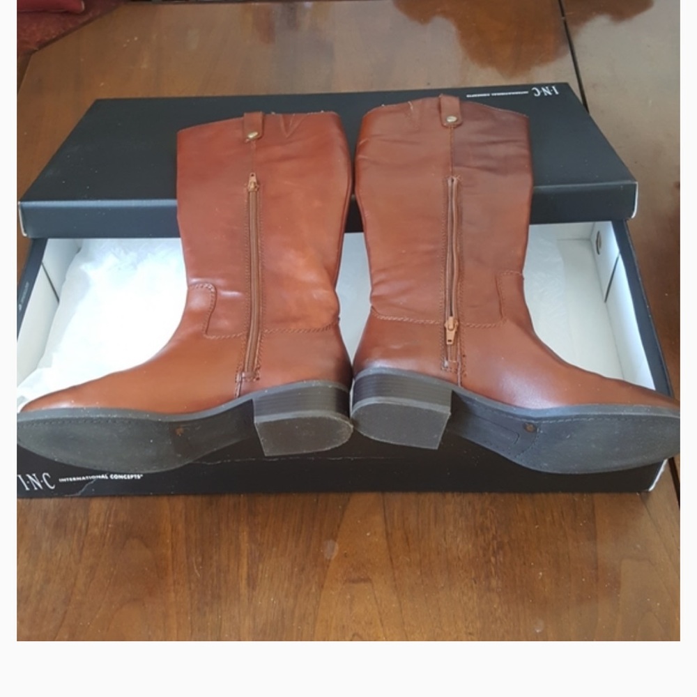 14:09- INC LEATHER RIDING BOOTS - Picture 8 of 8